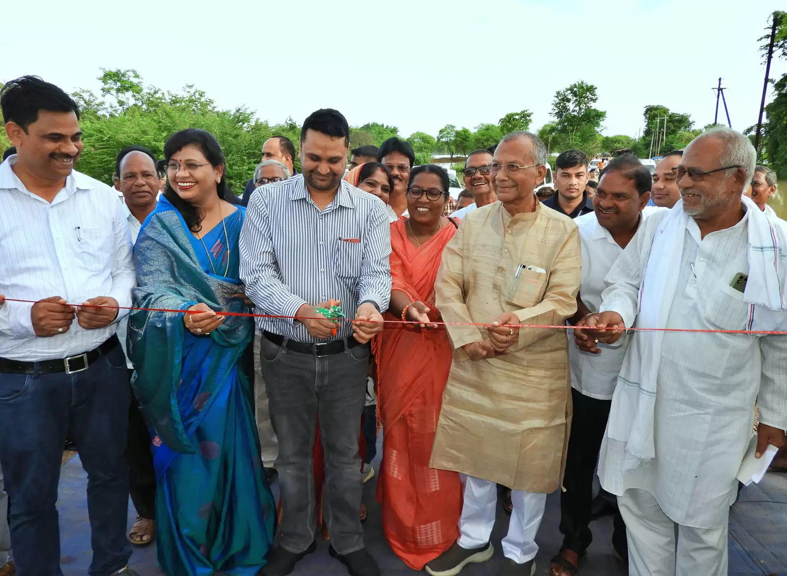 प्रदेश के लोक निर्माण मंत्री साहू और प्रभारी मंत्री पटेल ने नवीन शासकीय महाविद्यालय का किया शुभारंभ