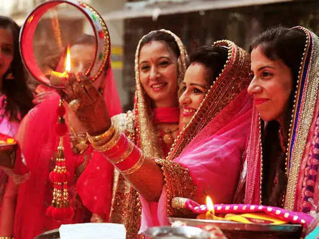 Missing the Moon on Karva Chauth? Here’s How to Get the Full Blessings