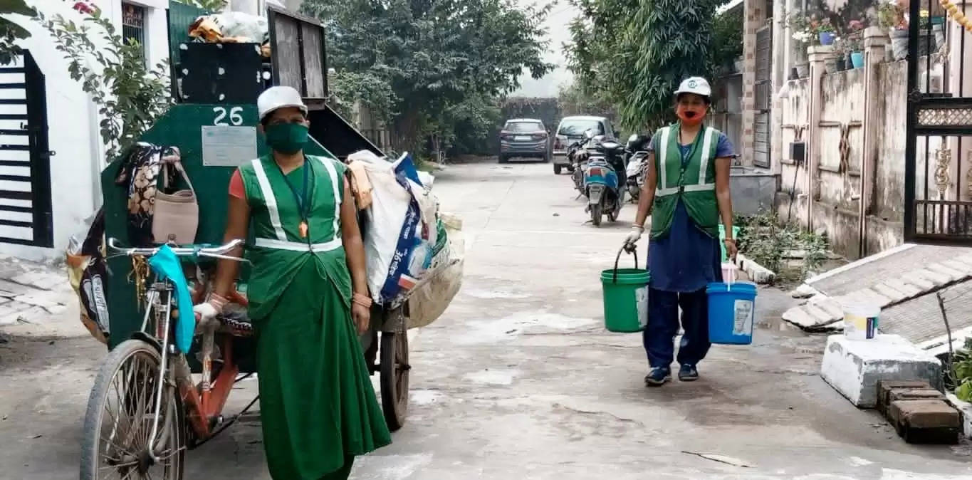 वेस्ट टू वेल्थ : स्वच्छता दीदियों ने कचरे से कमाएं साढ़े बीस लाख