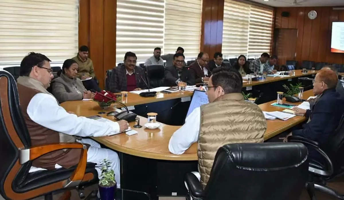 CM धामी ने गन्ना विभाग की समीक्षा, चीनी मिलों को आधुनिकीकरण करने के दिये निर्देश