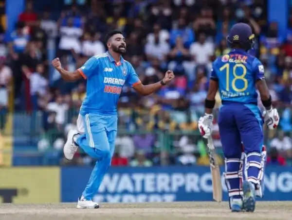 India Literally Crushed Sri Lanka & Becomes First Team To Enter Semi-Finals, Fans Can’t Keep Calm