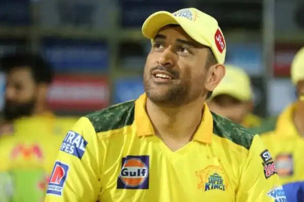 MS Dhoni’s Advice To Youngsters “Ye Mat Sochna Meri Wali Alag Hai” Leaves Twitter In Splits
