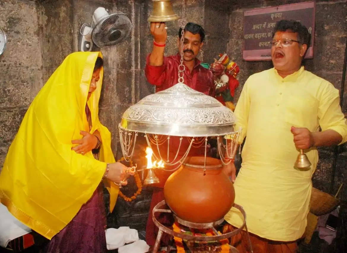 राज्यपाल अनुसुईया उइके ने भोरमदेव मंदिर में पूजा-अर्चना कर देश-प्रदेश की खुशहाली की कामना की