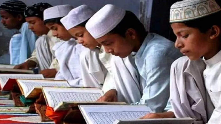 हरिद्वार में बिना इजाजत चल रहे मदरसों पर प्रशासन ने कसा शिकंजा, 5 मदरसे सील, नोटिस जारी! 
