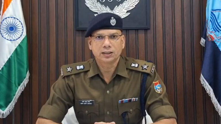 एनकाउंटर के बाद थर-थर कांपते दिखे गौ तस्कर, पुलिस के सामने गिड़गिड़ाए