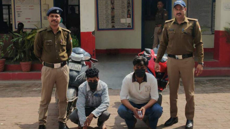 नशा तस्करों पर डोईवाला पुलिस का बड़ा एक्शन, लाखों की स्मैक के साथ 2 गिरफ्तार, बाइक-स्कूटी सीज