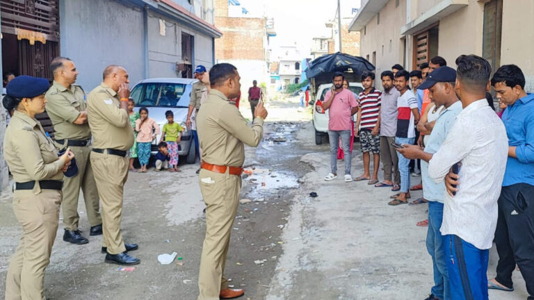 देहरादून में तड़के सुबह पुलिस का बड़ा एक्शन, 168 मकान मालिकों पर लगा ₹16.8 लाख का जुर्माना