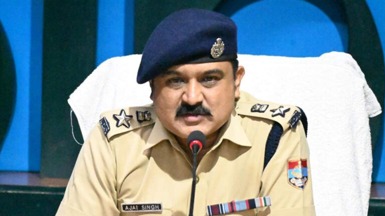 ऋषिकेश में शोरूम में लूटपाट और मारपीट, ऋषिकेश Police का बड़ा एक्शन