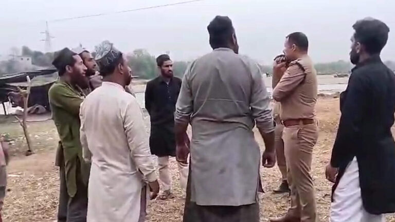 गंदगी फैलाई तो बच नहीं पाएंगे! देखिए कैसे देहरादून पुलिस ने 6 लोगों को सिखाया सबक