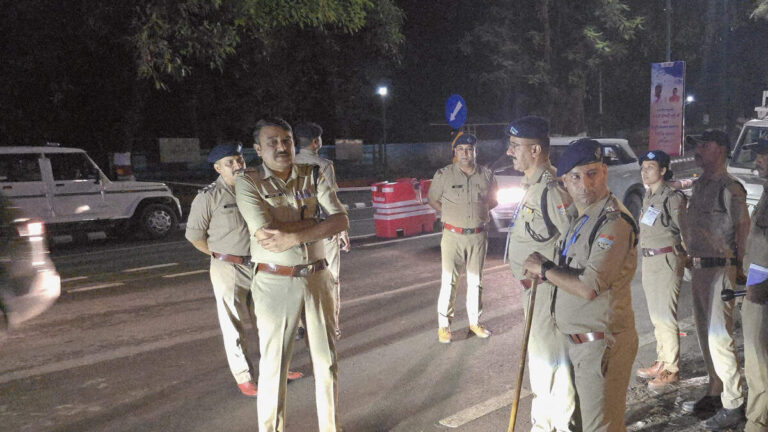 राष्ट्रपति द्रौपदी मुर्मू के देहरादून दौरे को लेकर अलर्ट मोड पर दून पुलिस, एसएसपी देहरादून ने खुद संभाली कमान