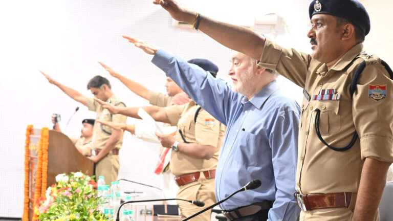नशे के खिलाफ देहरादून में बड़ी मुहिम! पुलिस लाइन में दिखा जनसैलाब
