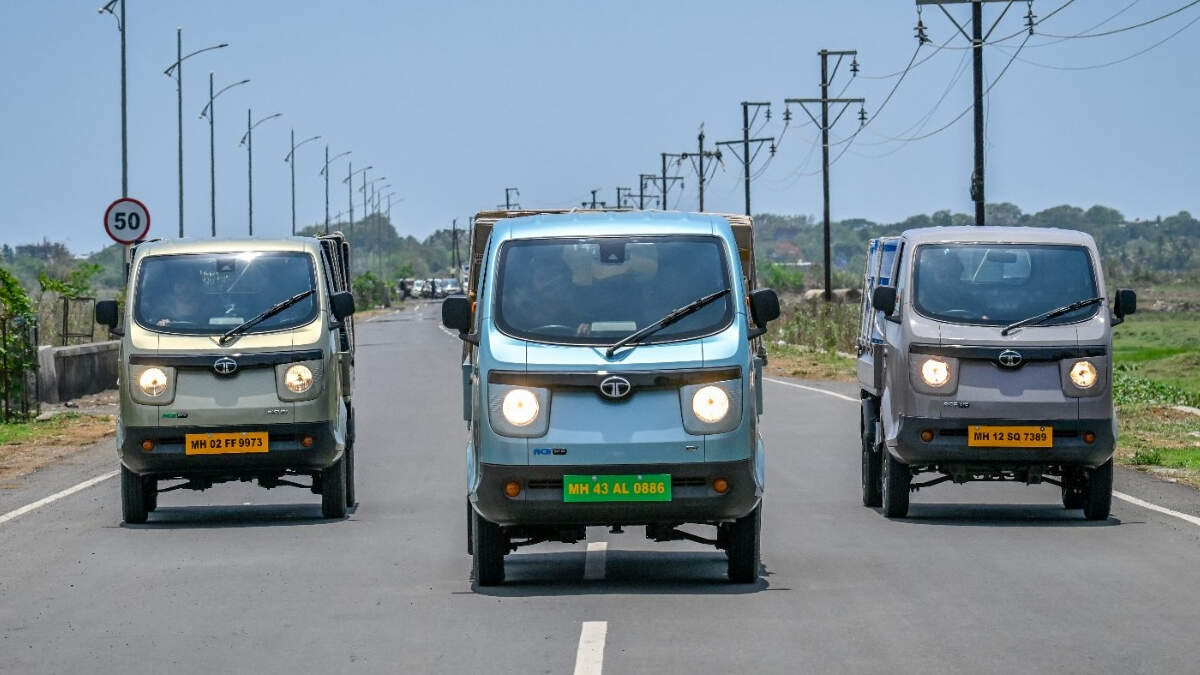 Tata Motors का धमाका! पेट्रोल, CNG और EV में आया नया Ace Pro – जानिए कौन है बेस्ट