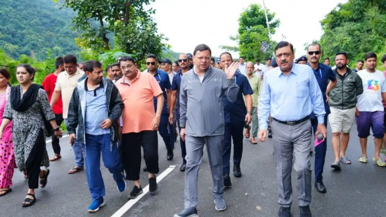 Uttarakhand Weather Update : देहरादून में भारी नुकसान, सीएम धामी ने कहा – हर व्यक्ति की समस्या होगी हल
