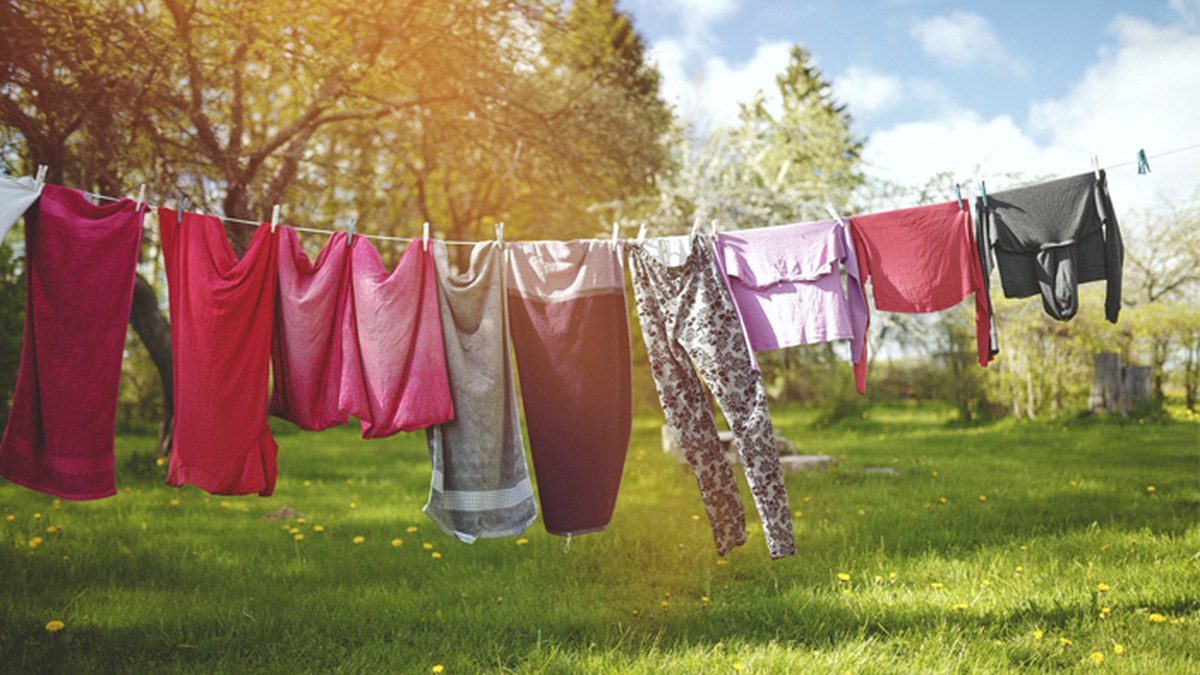 Laundry Tips India: कपड़ों की धुलाई और देखभाल के आसान टिप्स — छंटाई से इस्त्री तक